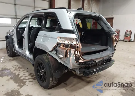 2025 Jeep Grand Cherokee Altitude X 4X4 from USA, damaged, VIN 1C4RJHAG4SC336508